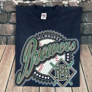 Vintage Logo 7 Milwaukee Brewers T-Shirt MLB Graphic Size XL Made in USA 90s